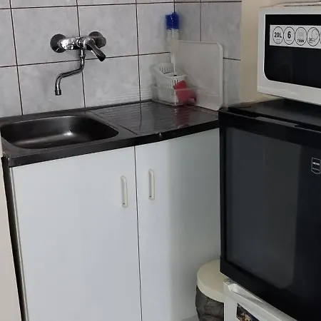 Rakoczi בית הארחה 3*