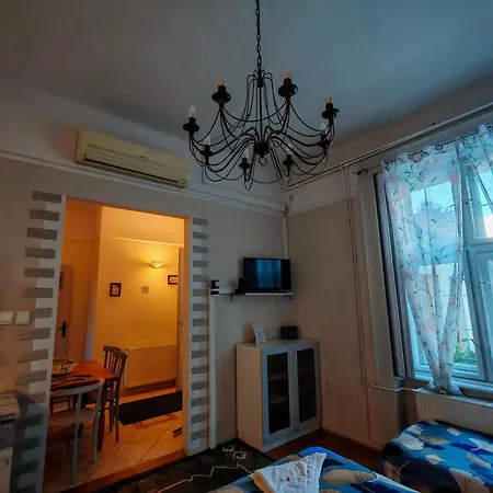 Rakoczi Πανσιόν 4*
